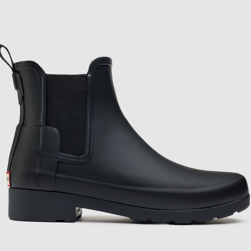 💧NWT: HUNTER - Women’s Refined Chelsea Boots - Size 6